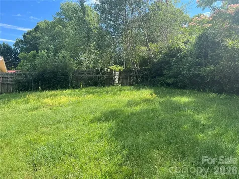 2171 6th Street NE Hickory NC 28601