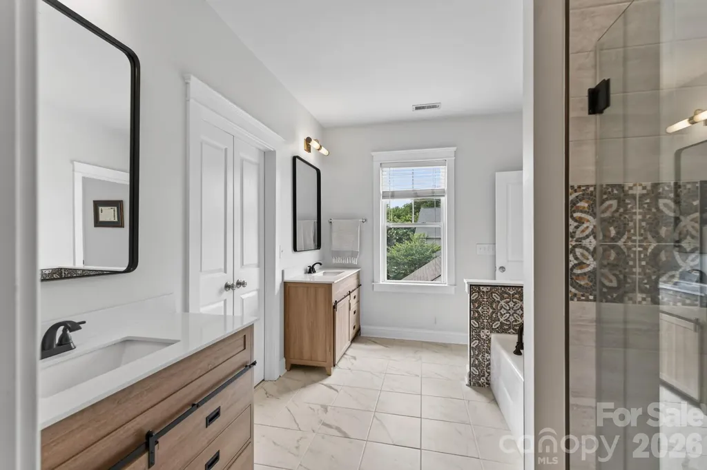 10102 Tolleson Avenue Charlotte NC 28277