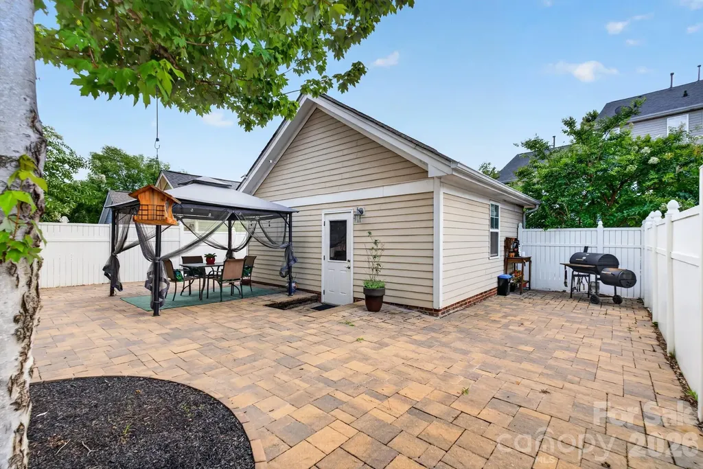 10102 Tolleson Avenue Charlotte NC 28277