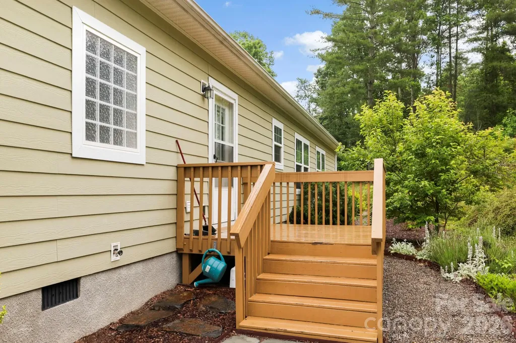 135 Herron Cove Road Weaverville NC 28787