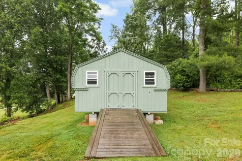 135 Herron Cove Road Weaverville NC 28787
