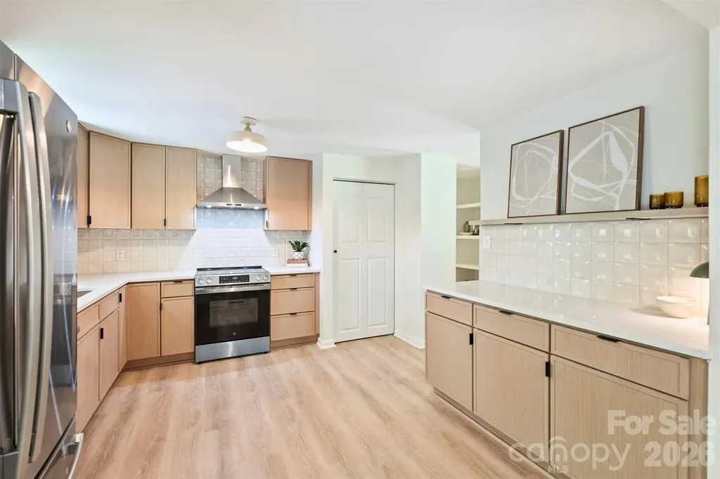 7323 Rollingridge Drive Charlotte NC 28211