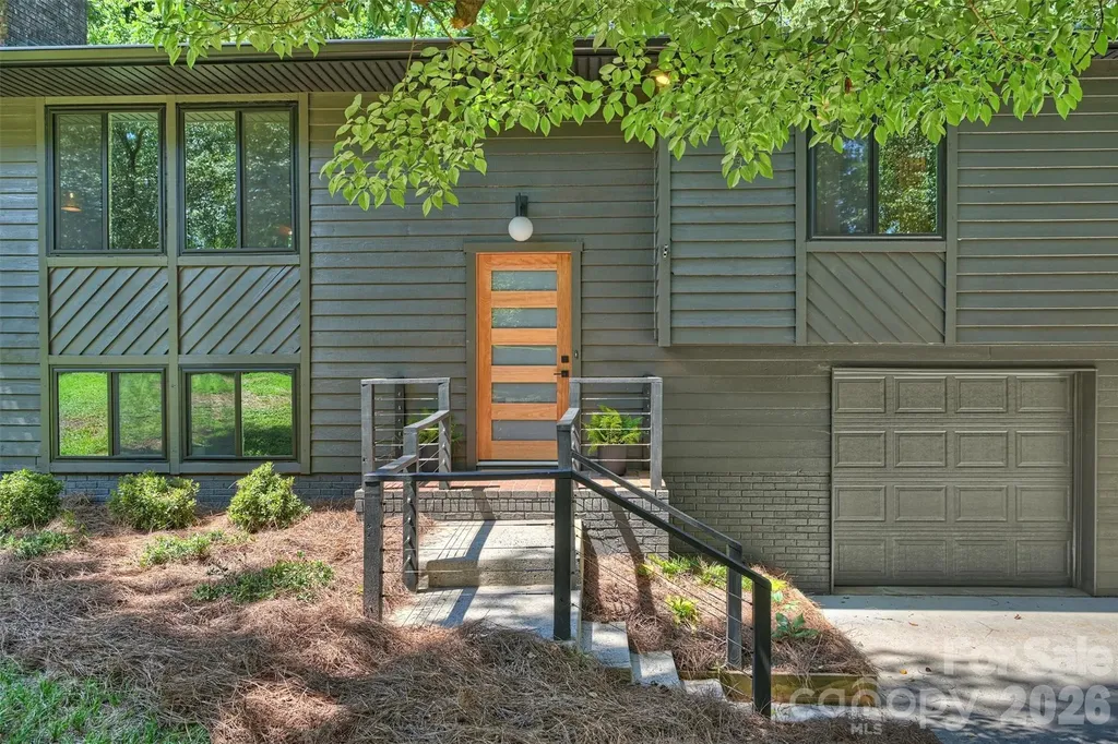 7323 Rollingridge Drive Charlotte NC 28211