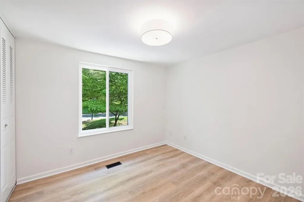 7323 Rollingridge Drive Charlotte NC 28211