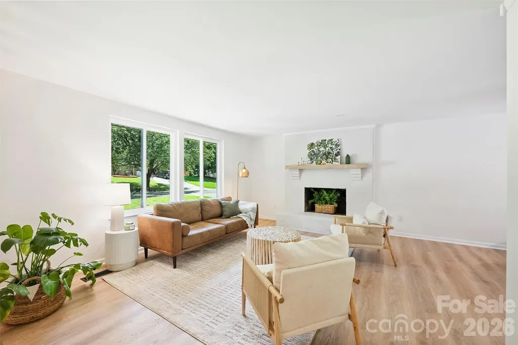 7323 Rollingridge Drive Charlotte NC 28211