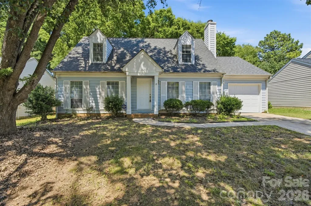 8345 Houndstooth Drive Charlotte NC 28227