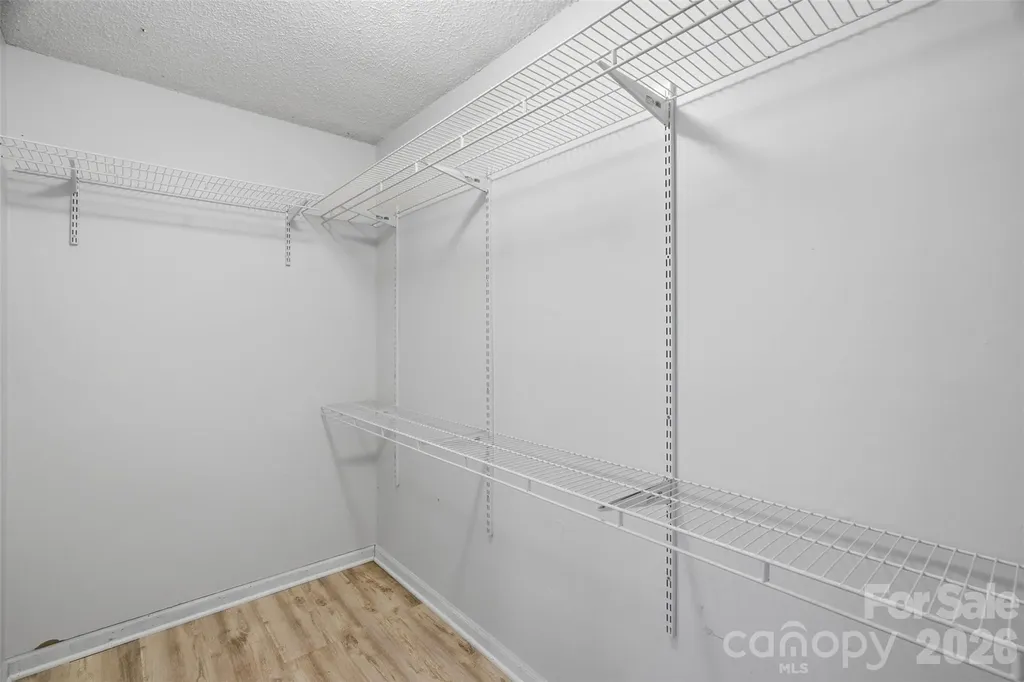 8345 Houndstooth Drive Charlotte NC 28227