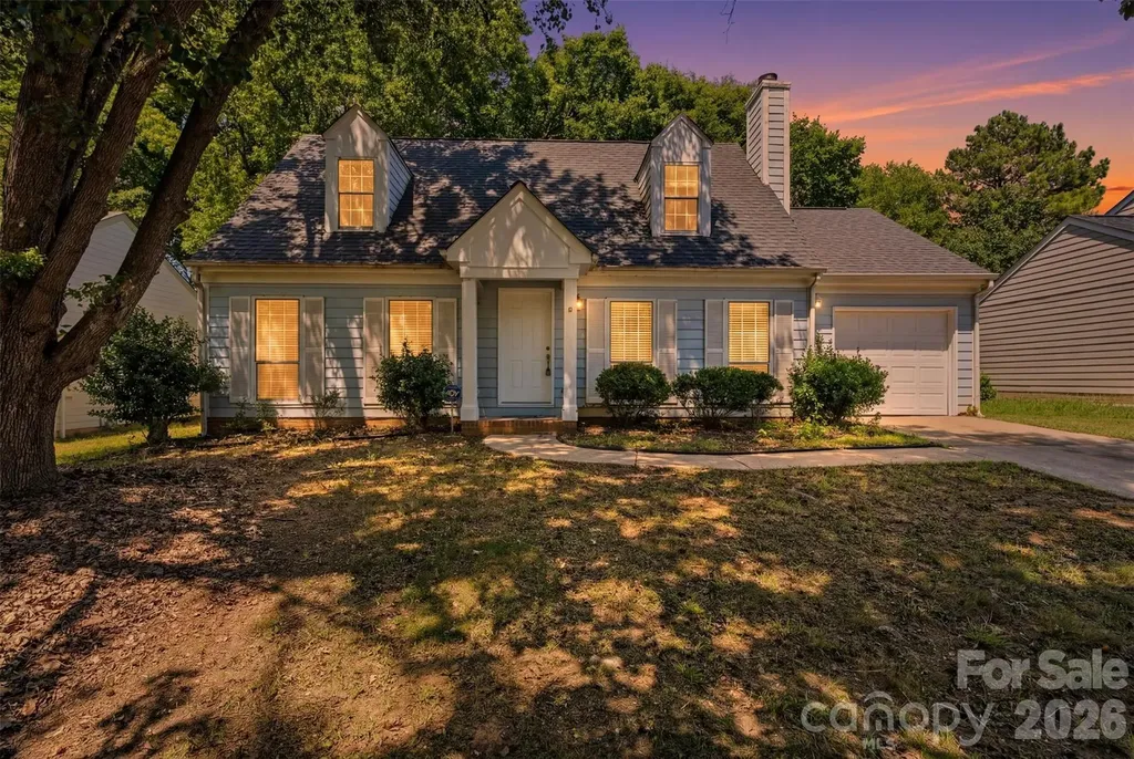 8345 Houndstooth Drive Charlotte NC 28227
