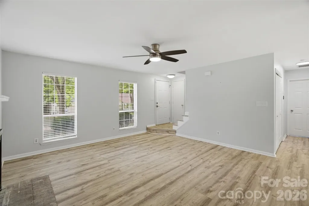 8345 Houndstooth Drive Charlotte NC 28227