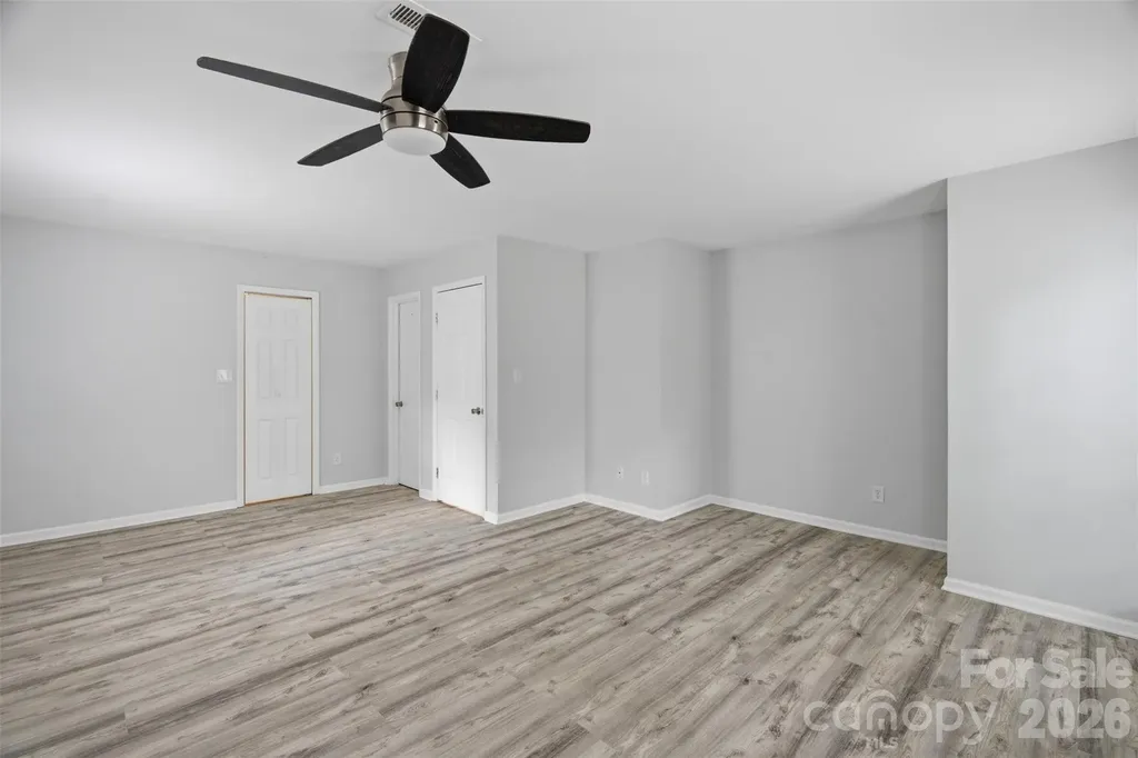 8345 Houndstooth Drive Charlotte NC 28227