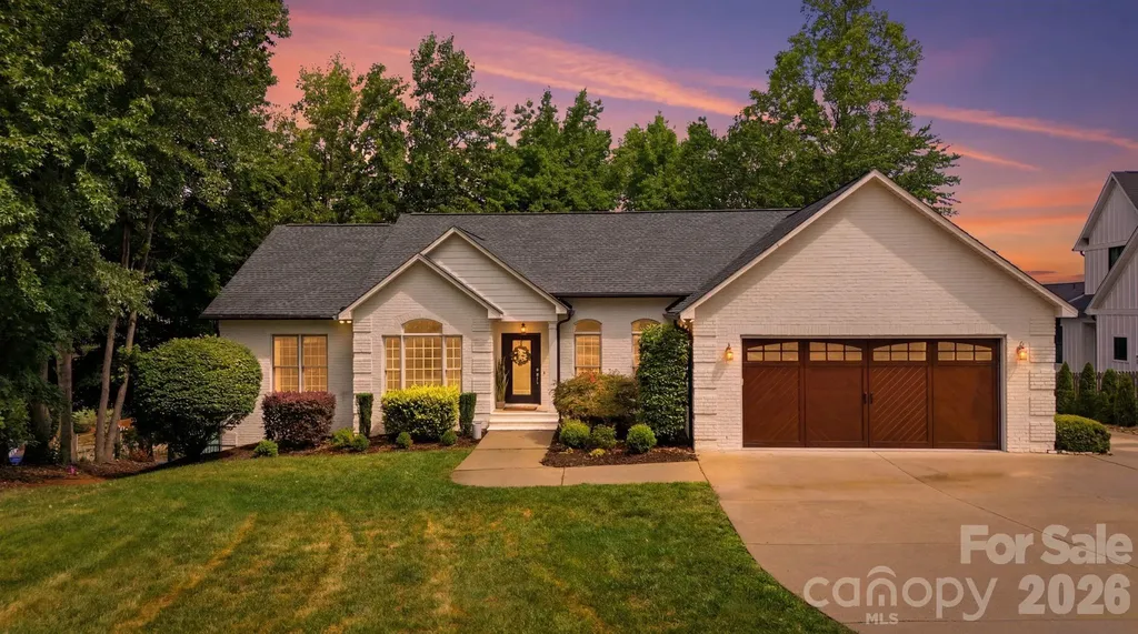 7559 Rabbit Circle Denver NC 28037