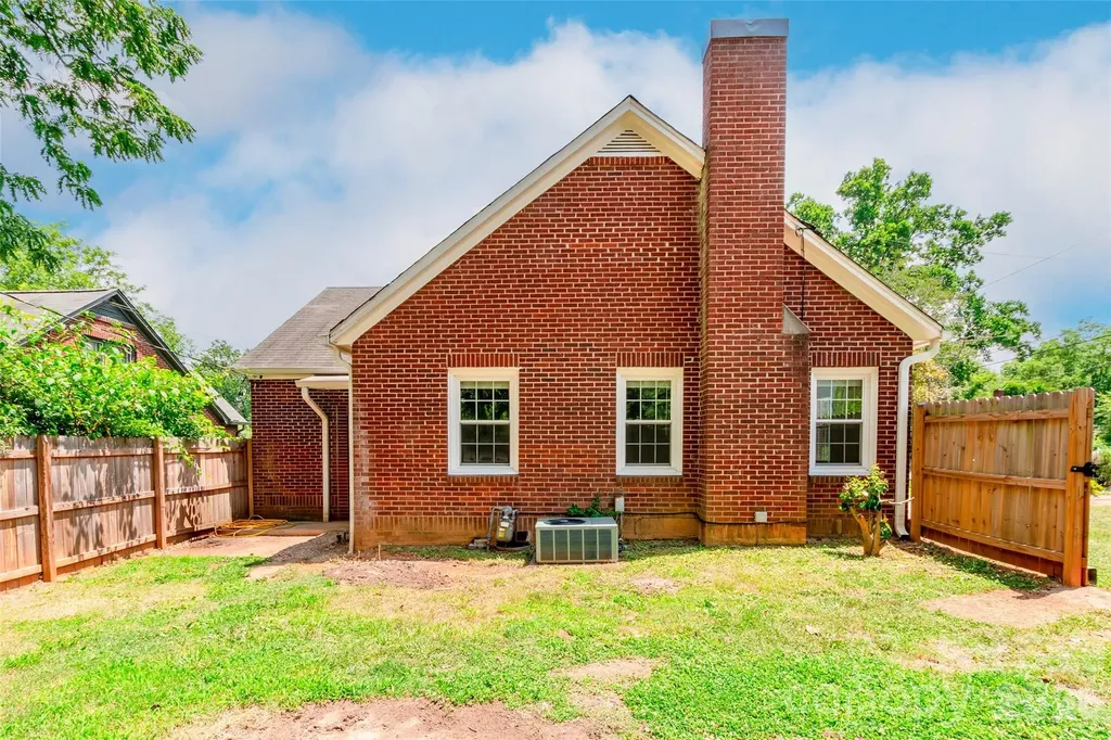 168 Park Street Statesville NC 28677
