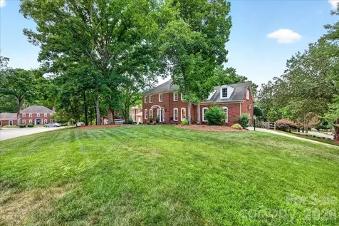 10300 Ben Franklin Court Charlotte NC 28277