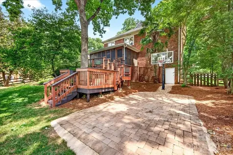 10300 Ben Franklin Court Charlotte NC 28277