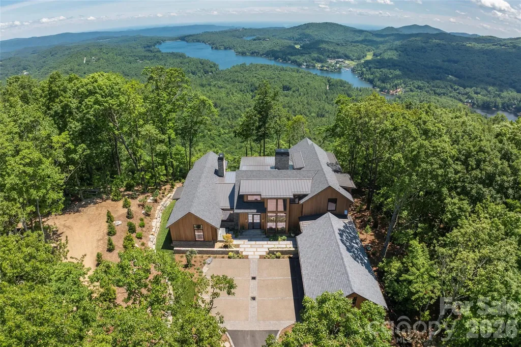 140 Panther Summit Drive Lake Toxaway NC 28747