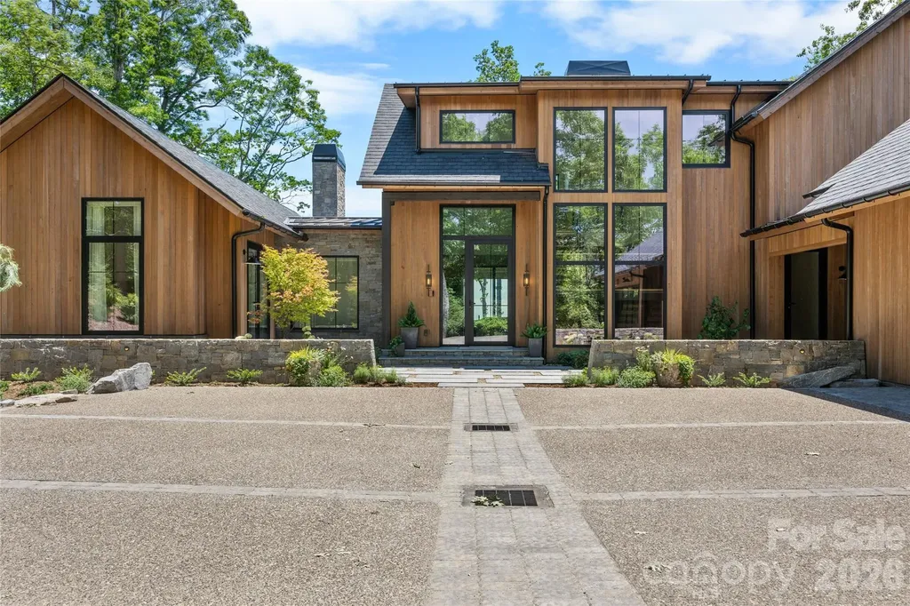 140 Panther Summit Drive Lake Toxaway NC 28747