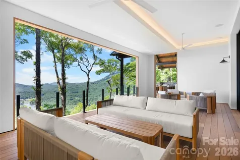 140 Panther Summit Drive Lake Toxaway NC 28747