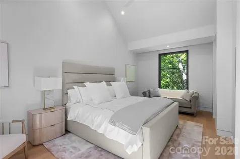 140 Panther Summit Drive Lake Toxaway NC 28747