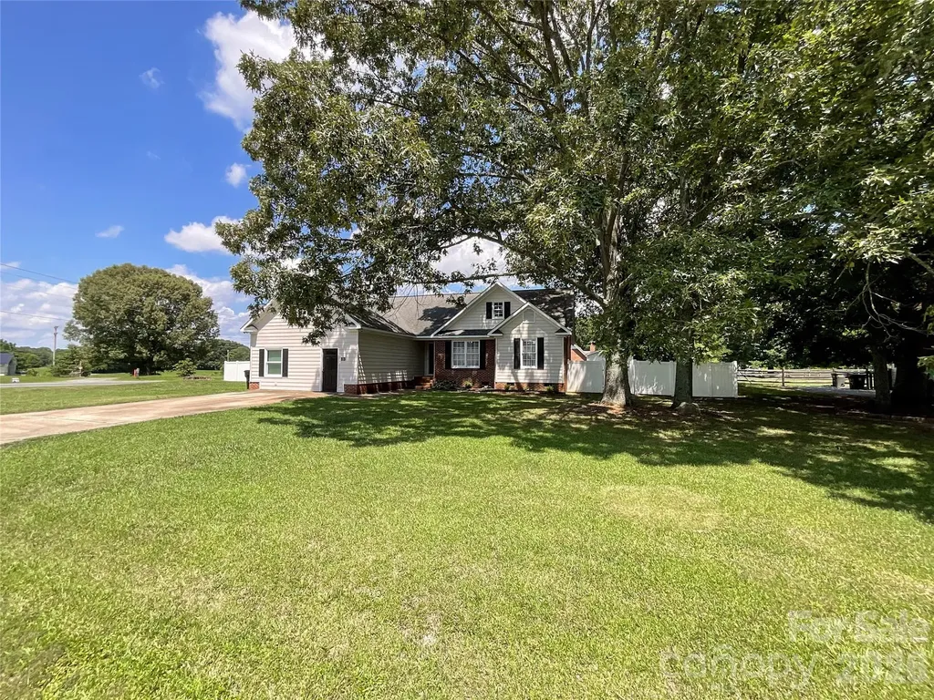 3914 Matthew Drive Monroe NC 28110