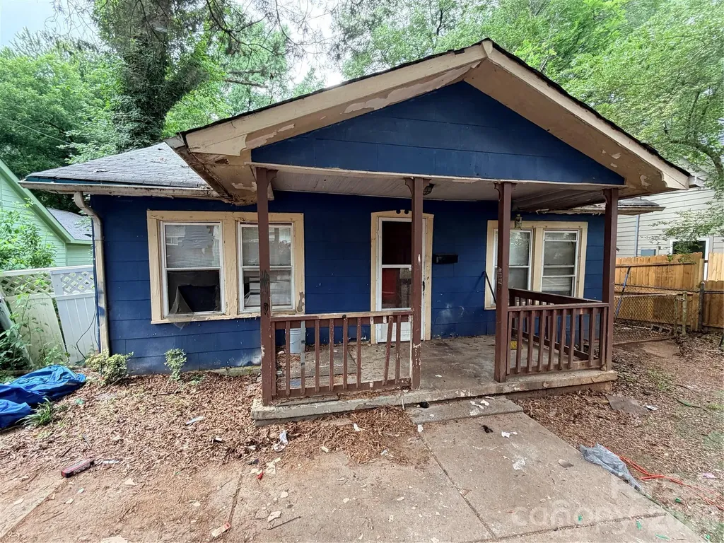 2216 Weyland Avenue Charlotte NC 28208