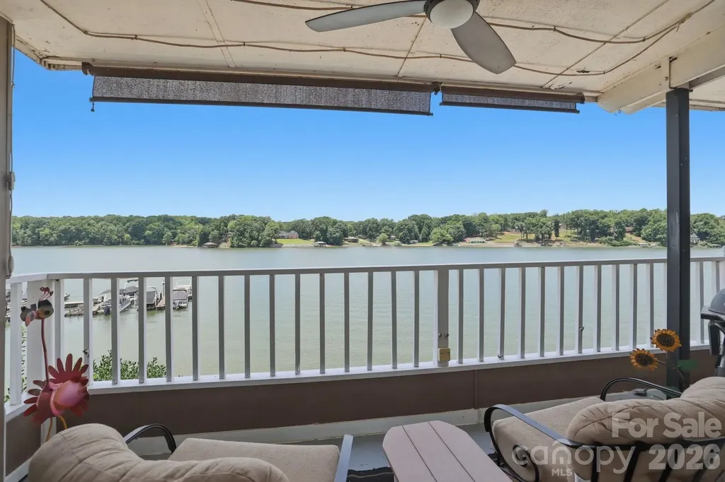 9817 Emerald Point Drive Charlotte NC 28278