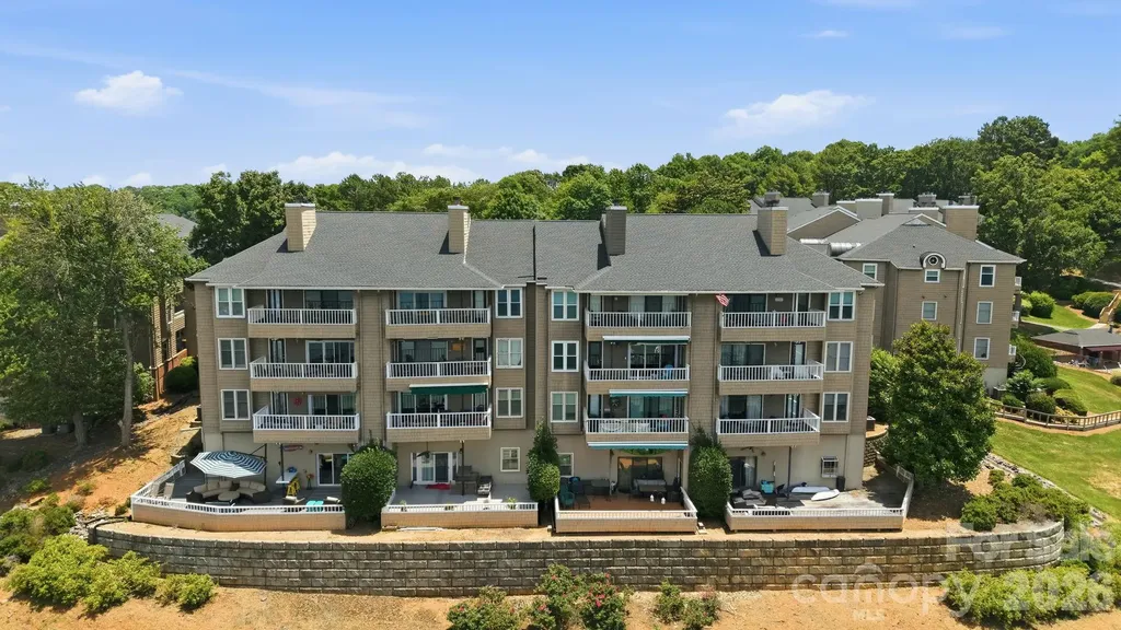 9817 Emerald Point Drive Charlotte NC 28278