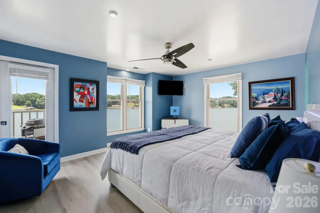 9817 Emerald Point Drive Charlotte NC 28278