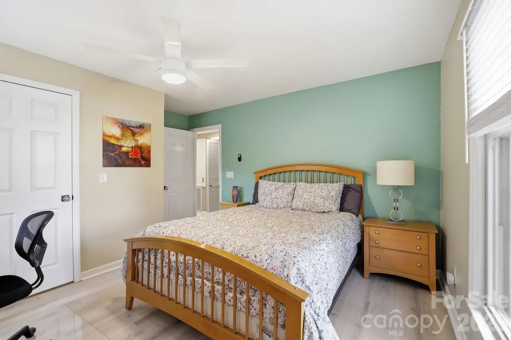 9817 Emerald Point Drive Charlotte NC 28278