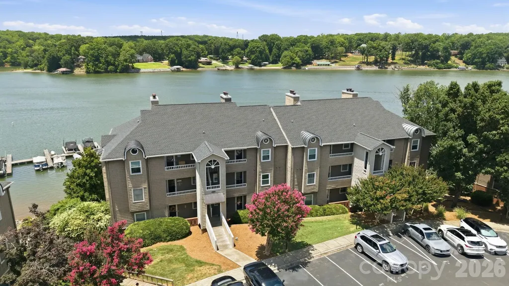 9817 Emerald Point Drive Charlotte NC 28278