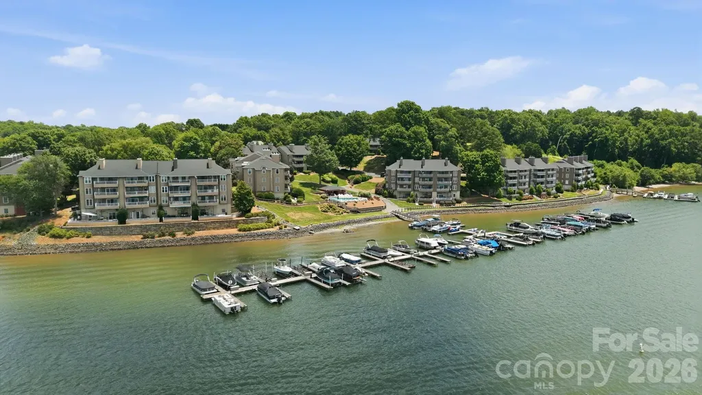 9817 Emerald Point Drive Charlotte NC 28278