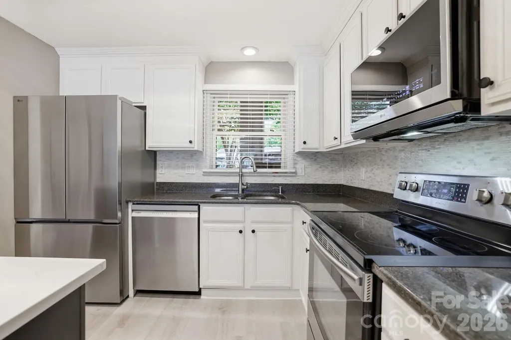 9817 Emerald Point Drive Charlotte NC 28278