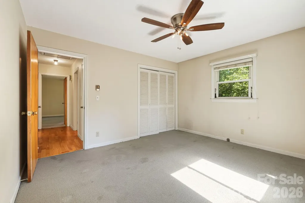 917 Fassifern Court Hendersonville NC 28791