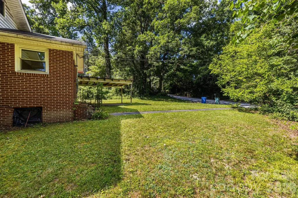 917 Fassifern Court Hendersonville NC 28791