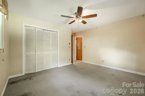 917 Fassifern Court Hendersonville NC 28791