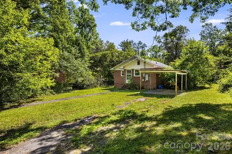 917 Fassifern Court Hendersonville NC 28791