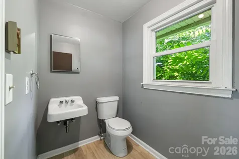 917 Fassifern Court Hendersonville NC 28791