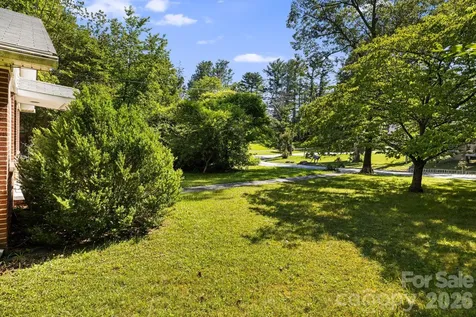 917 Fassifern Court Hendersonville NC 28791