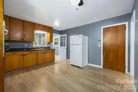 917 Fassifern Court Hendersonville NC 28791
