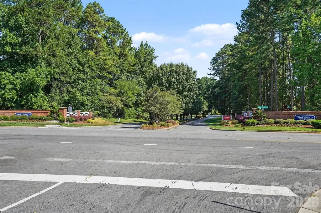 10731 Northgate Trail Drive Charlotte NC 28215