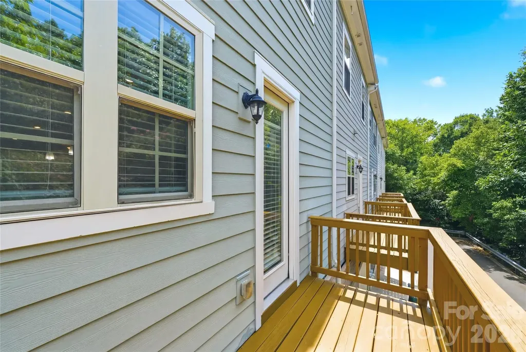 9524 Ainslie Downs Street Charlotte NC 28273