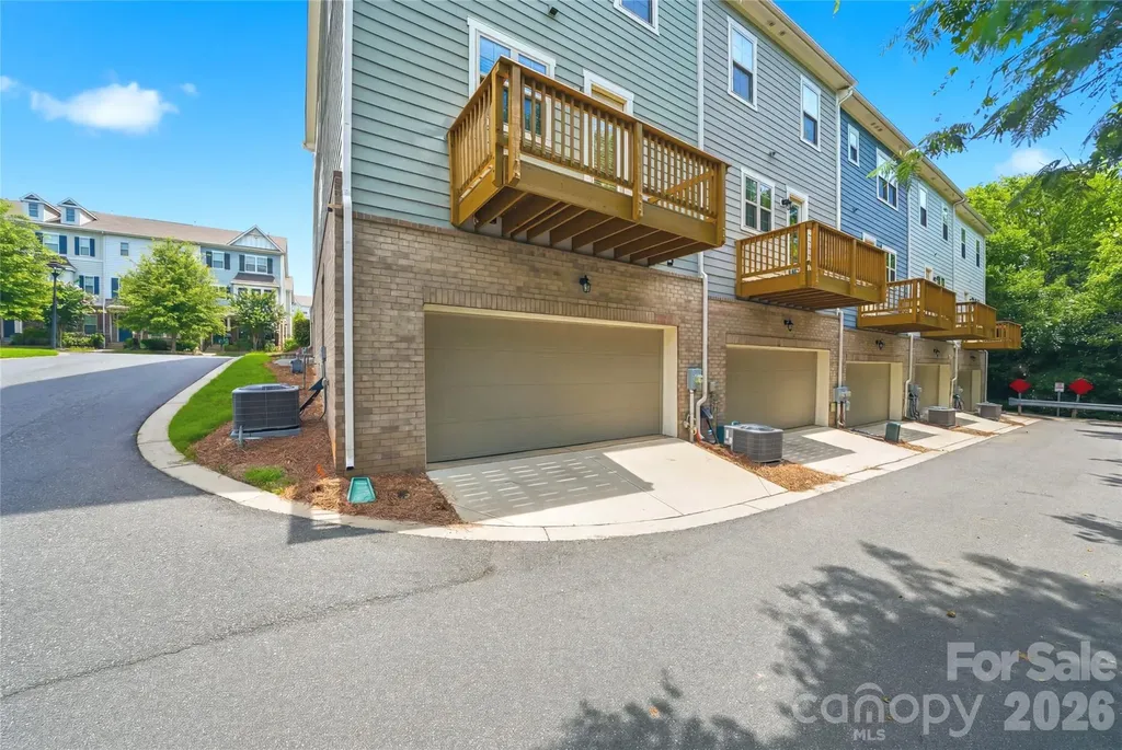 9524 Ainslie Downs Street Charlotte NC 28273