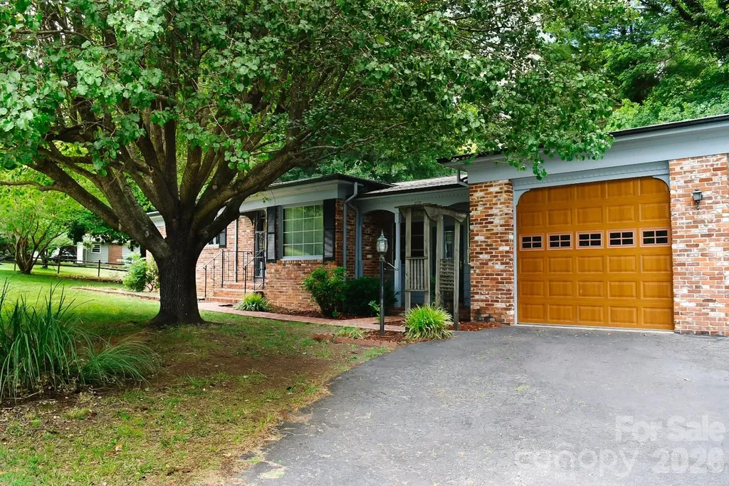 2575 Country Club Road Wilkesboro NC 28697