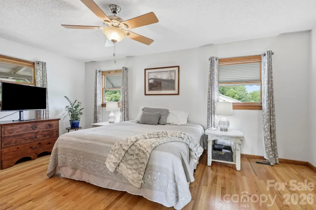 73 Rivercrest Court Canton NC 28716