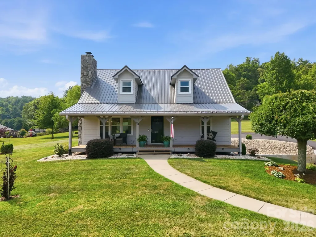 73 Rivercrest Court Canton NC 28716