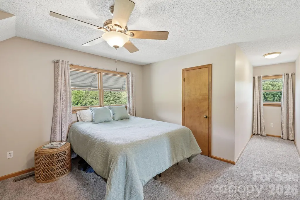 73 Rivercrest Court Canton NC 28716