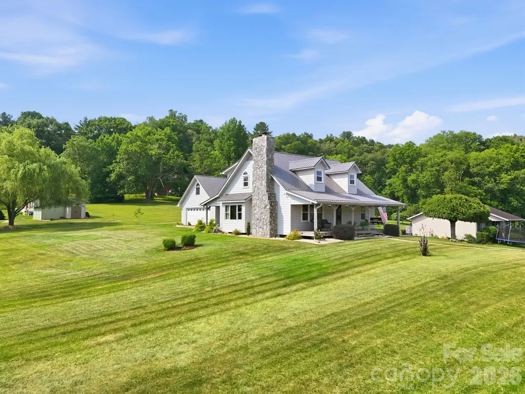 73 Rivercrest Court Canton NC 28716