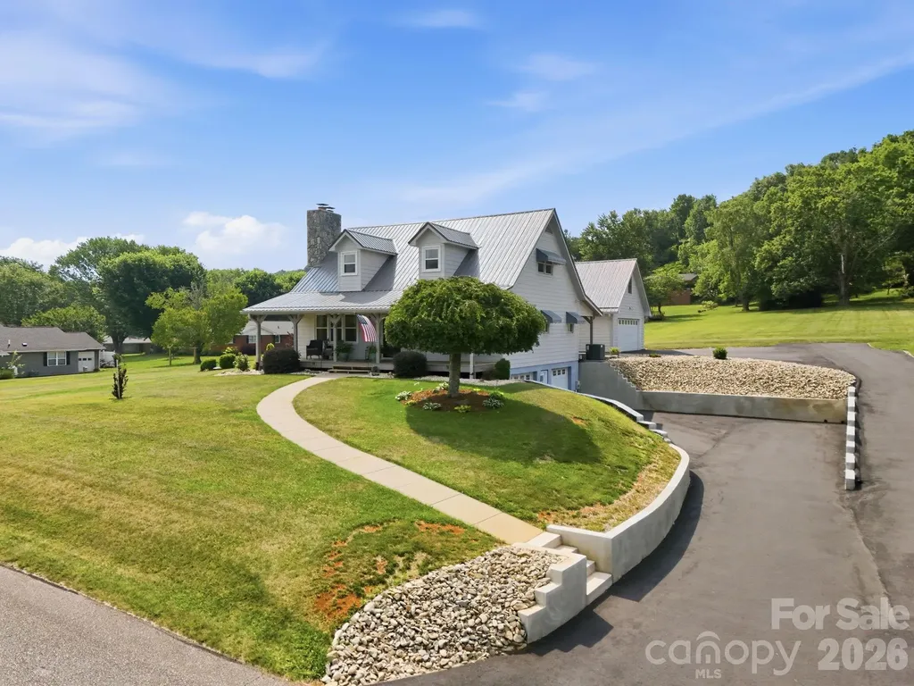 73 Rivercrest Court Canton NC 28716