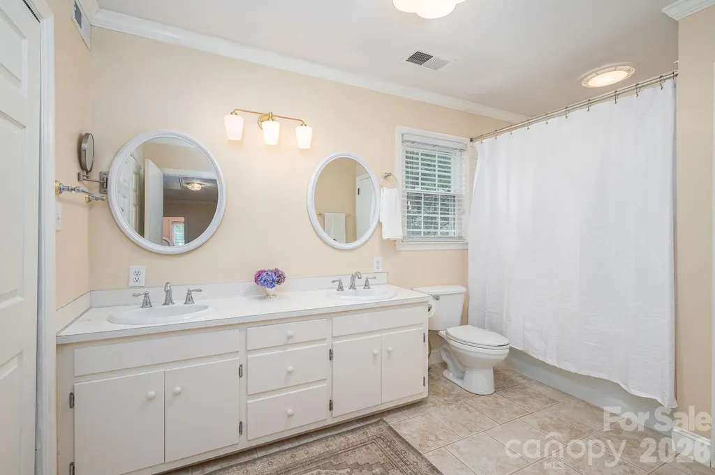 5 Kingston Street Belmont NC 28012