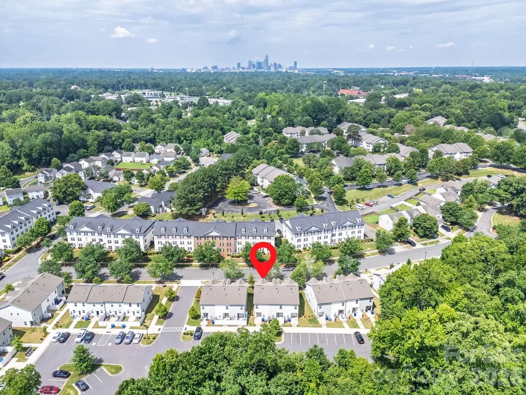 1031 Plaza Walk Drive Charlotte NC 28215