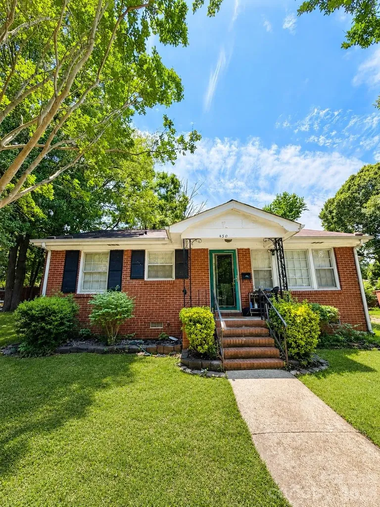 4310 Gillespie Court Charlotte NC 28205